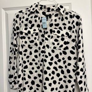 Black and white new shirt from Ann Taylor. XS petite